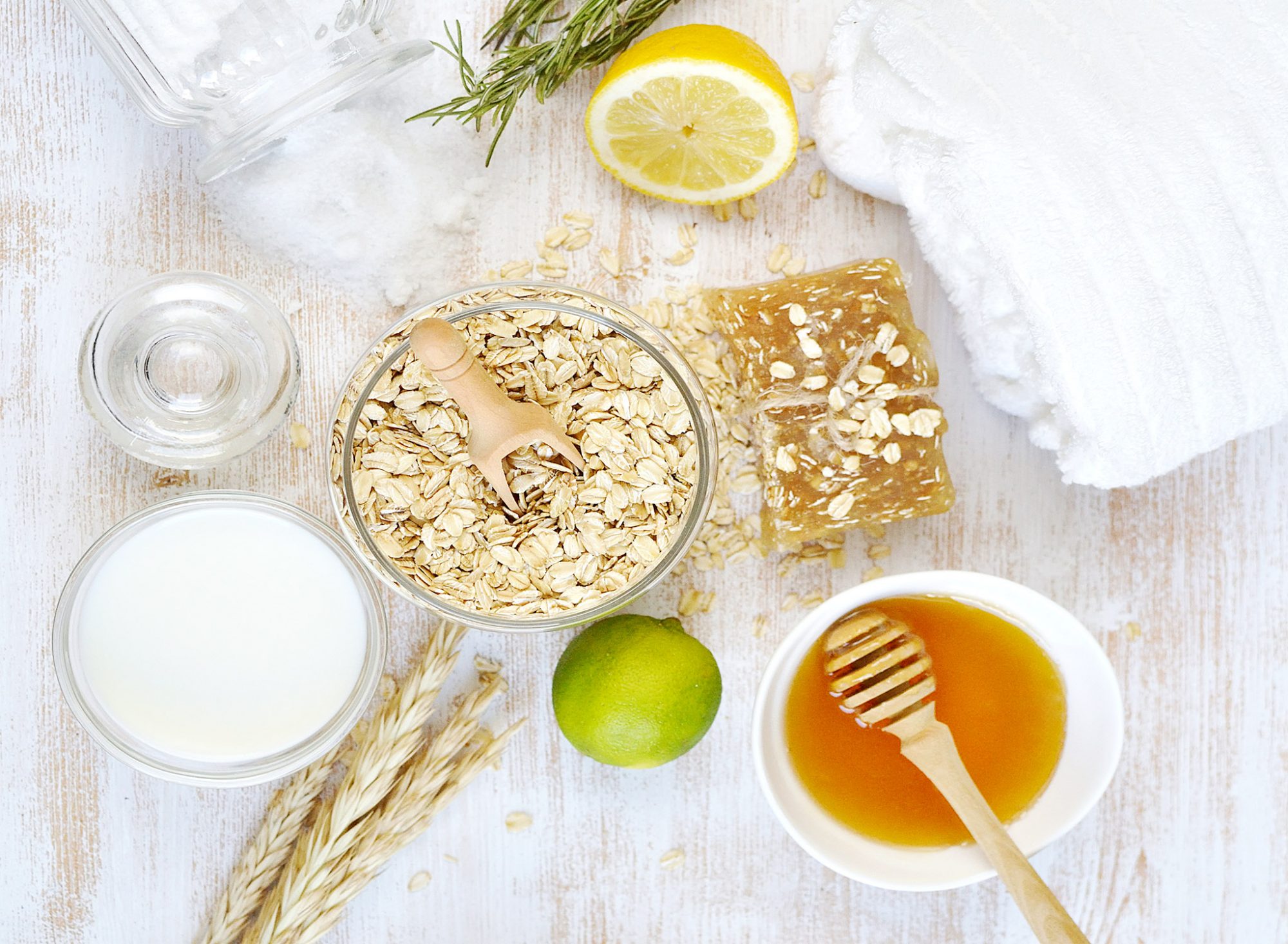 An image of the ingredients for an oatmeal bath.